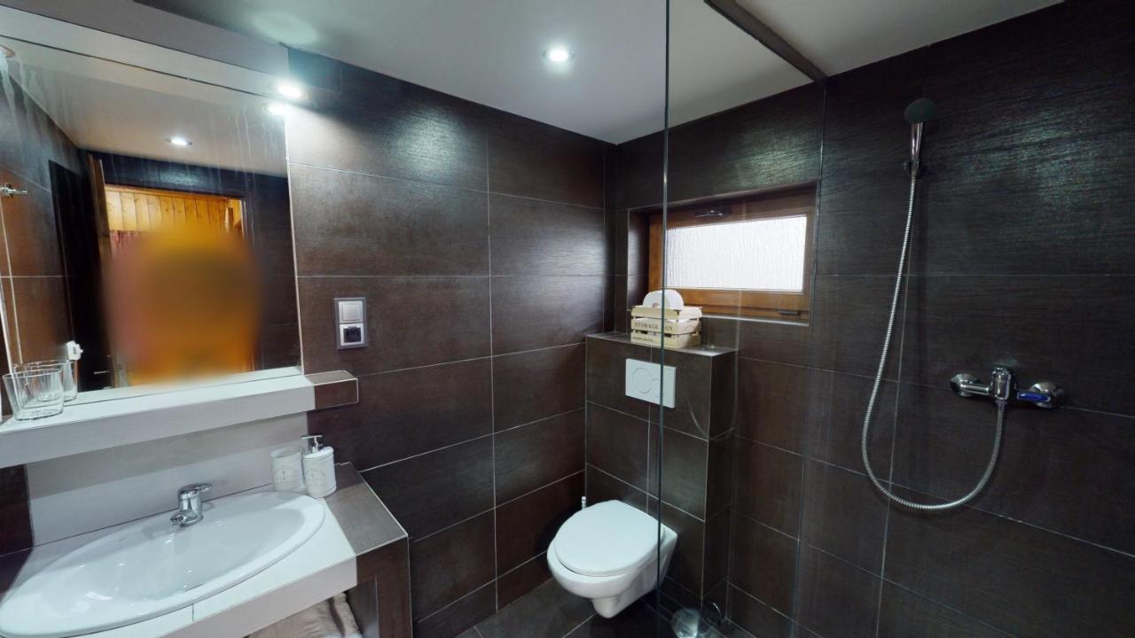 Ride Pub Drienica Apartment Exterior foto