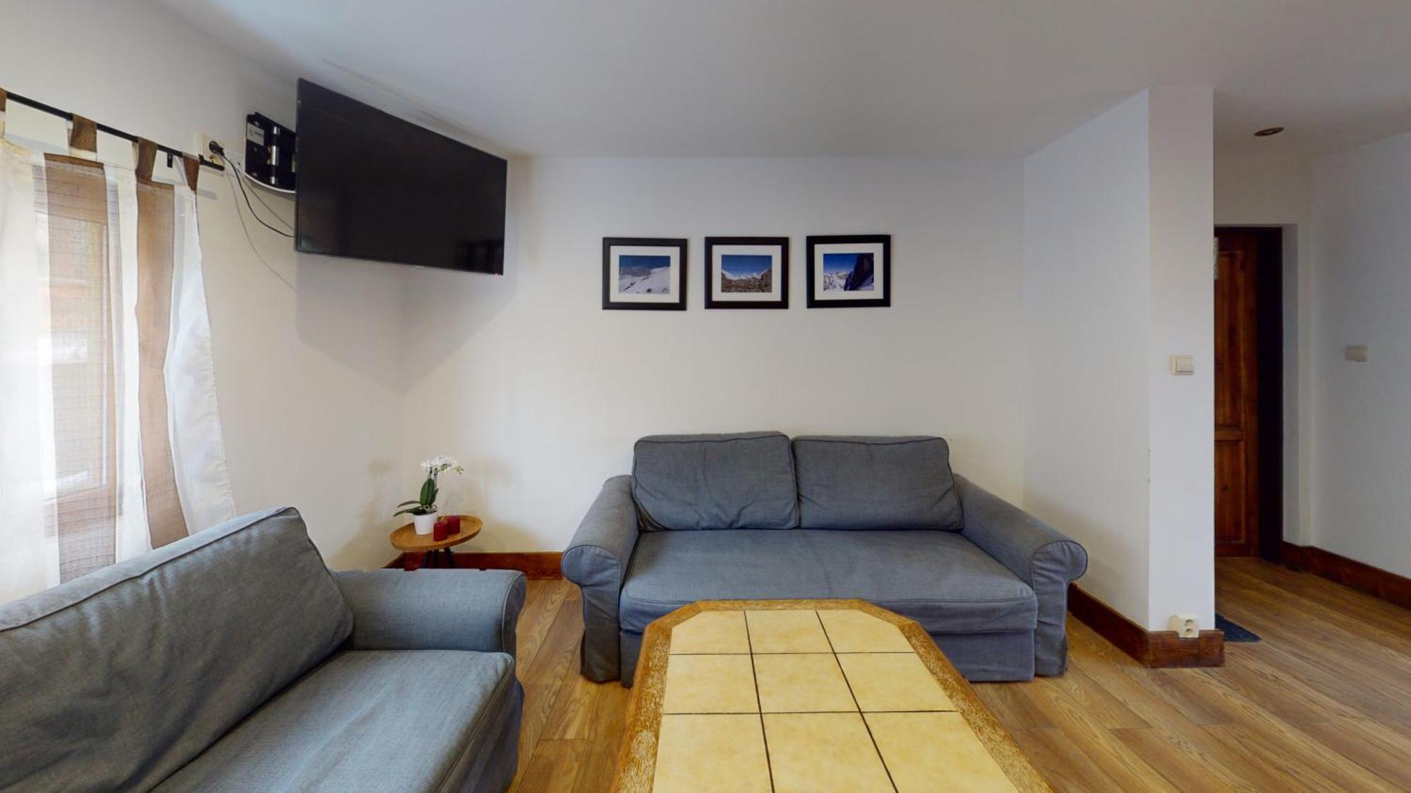 Ride Pub Drienica Apartment Exterior foto