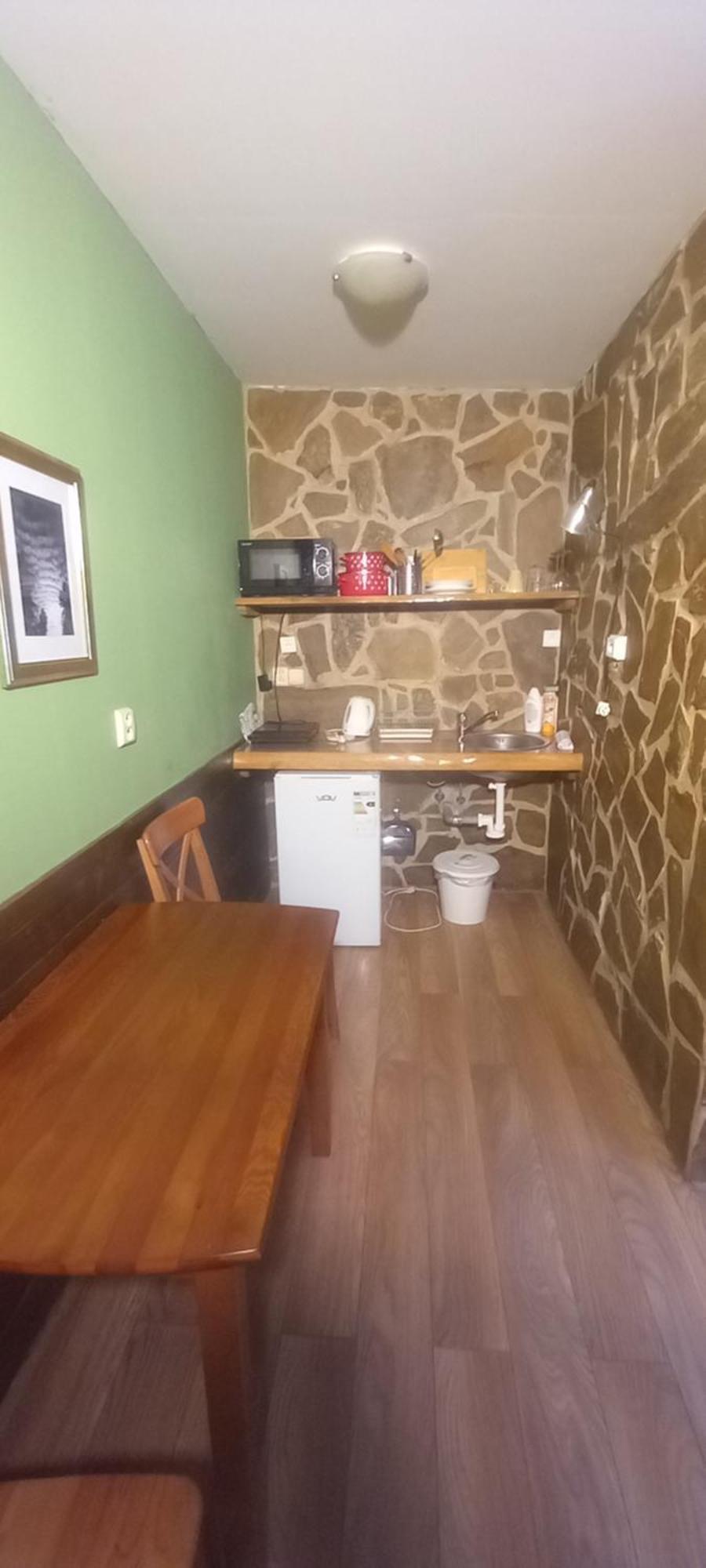Ride Pub Drienica Apartment Cameră foto
